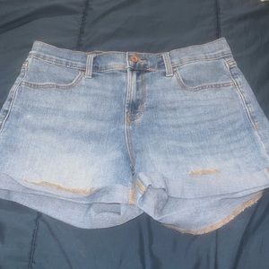 Old Navy low rise jean shorts!